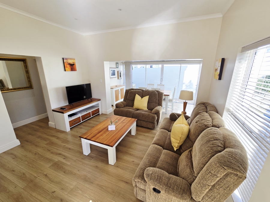 2 Bedroom Property for Sale in Kingswood Golf Estate Western Cape